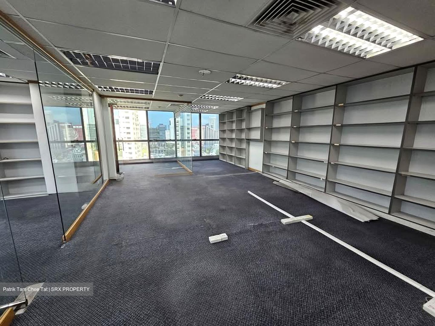 High Street Centre (D6), Office #563949641
